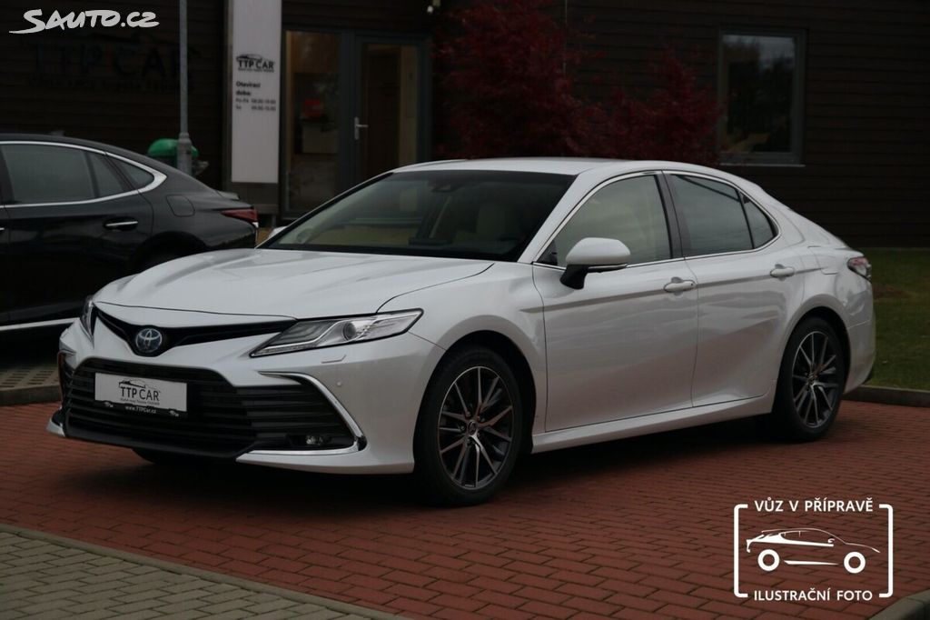 Toyota Camry, 2,5 HSD Executive
